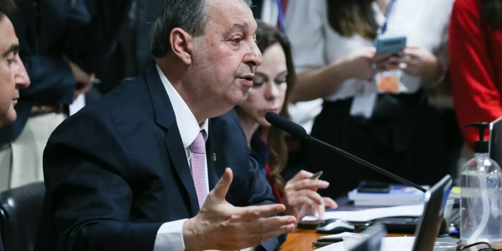 relator-da-ccj-do-senado-vota-a-favor-da-pec-do-fim-da-escala-6×1