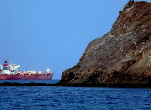 iranianos-ameacam-bloquear-comercio-maritimo-apos-cerco-naval-dos-eua